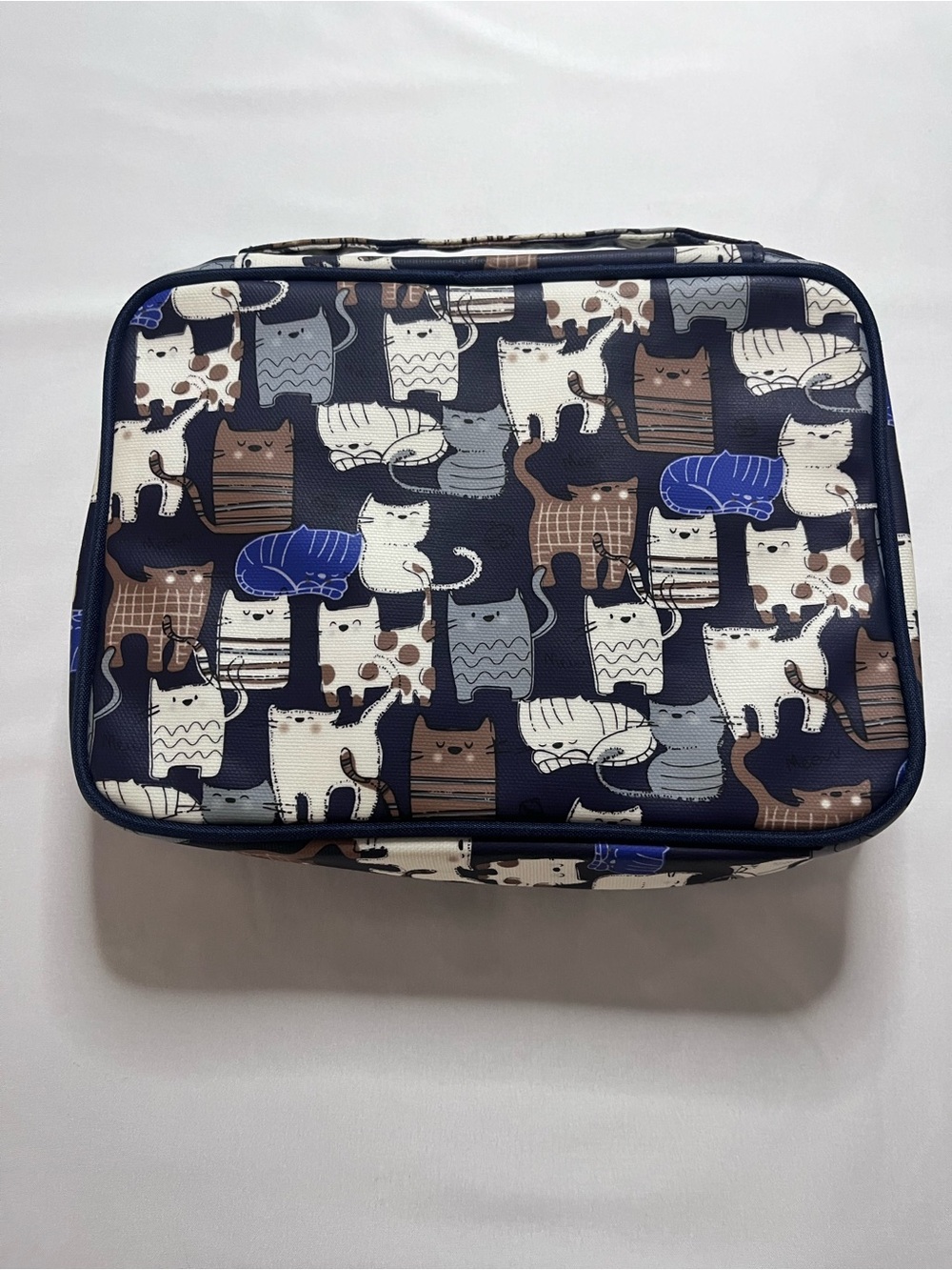 Temoy Travel Jewelry Pouch with Cute Cat Design - Case for Necklace, Bracelet